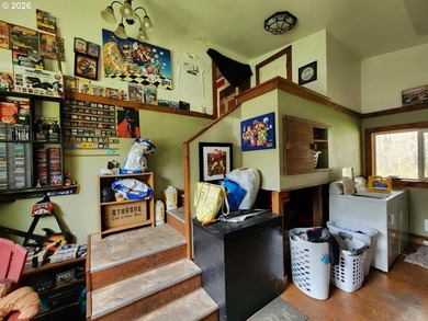 Tucked away among the Trees, this private Country retreat offers - photo 16