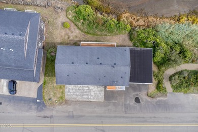 Fantastic opportunity to live and work in one location! Situated - photo 7