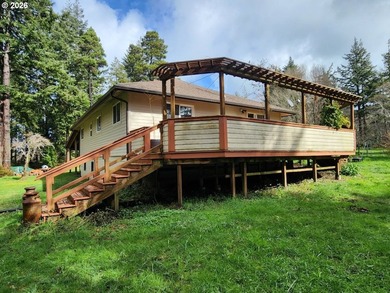 Tucked away among the Trees, this private Country retreat offers - photo 23