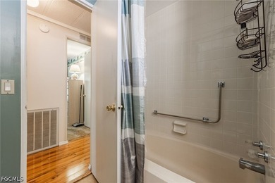 A little TLC can go along way here with over 1100 Sqft, 2 - photo 26