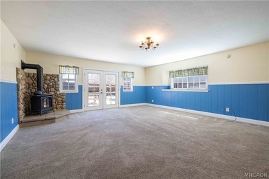Welcome to this gorgeous Estate on over an acre of beautifully - photo 29