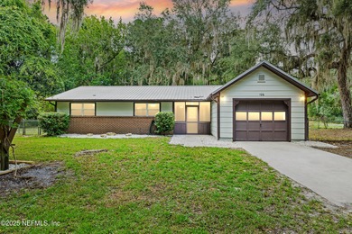 St. Johns River Home For Sale in Satsuma Florida