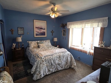 This well-maintained home is move-in ready and features numerous - photo 11