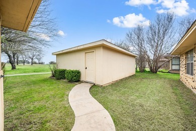 Well maintained single story home in the lake community of - photo 22