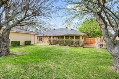 Well maintained single story home in the lake community of - photo 23