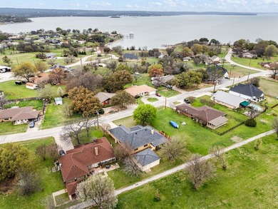 Well maintained single story home in the lake community of - photo 33
