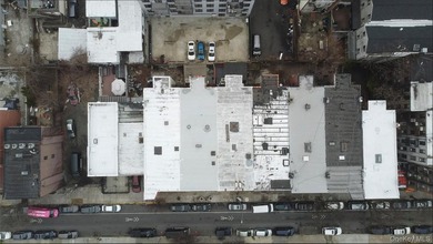 Excellent investment opportunity in the heart of Bushwick! This - photo 6