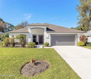 (private lake, pond, creek) Home For Sale in New Smyrna Beach Florida