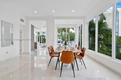A DREAM HOME !! STUNNING NEW RENOVATIONS MODERN 4 BED / 3 BATH - photo 11