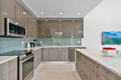 A DREAM HOME !! STUNNING NEW RENOVATIONS MODERN 4 BED / 3 BATH - photo 14