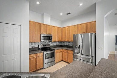 Welcome to Waterleaf! This beautifully updated home offers - photo 14