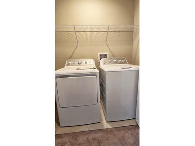 Virtually Staged. Short Sale. Welcome to this beautifully - photo 17