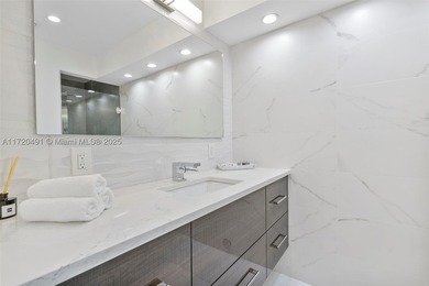 A DREAM HOME !! STUNNING NEW RENOVATIONS MODERN 4 BED / 3 BATH - photo 21