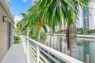 A DREAM HOME !! STUNNING NEW RENOVATIONS MODERN 4 BED / 3 BATH - photo 26