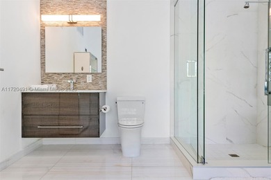 A DREAM HOME !! STUNNING NEW RENOVATIONS MODERN 4 BED / 3 BATH - photo 37