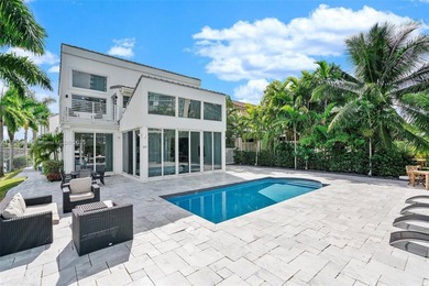 A DREAM HOME !! STUNNING NEW RENOVATIONS MODERN 4 BED / 3 BATH - photo 41