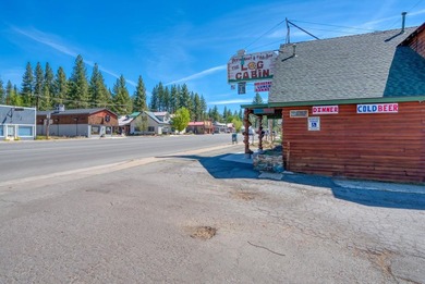 Nestled in the heart of the Lost Sierra, the iconic Log Cabin - photo 46