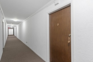 Bright and spacious 3rd-floor 2BR/2BA condo in the desirable - photo 2