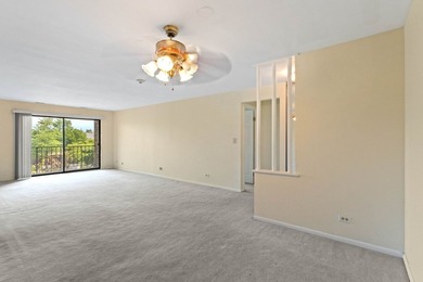 Bright and spacious 3rd-floor 2BR/2BA condo in the desirable - photo 6