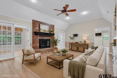 Looking for a well maintained and updated home in Hideaway? You - photo 6