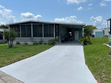 Lake Home For Sale in Lakeland, Florida