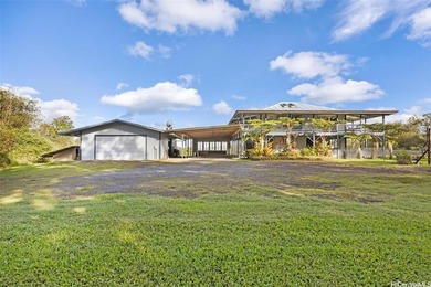 Experience Ultimate Off-Grid Luxury on 5 Acres of Fully Fenced - photo 21