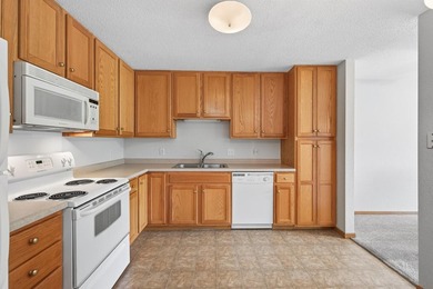 55+ building (80% of units must be 55+, 20% open to any age - - photo 8