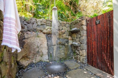 Perched along the slopes of Holualoa behind a private gated - photo 29