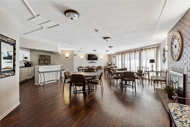 Welcome Home! Greenbrier Village has so many amenities, you can - photo 36