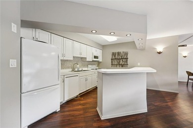 Welcome Home! Greenbrier Village has so many amenities, you can - photo 37