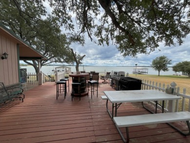 Main Lake Waterfront with Guest Quarters - photo 10