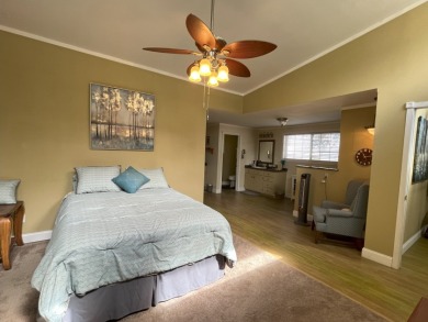Main Lake Waterfront with Guest Quarters - photo 7