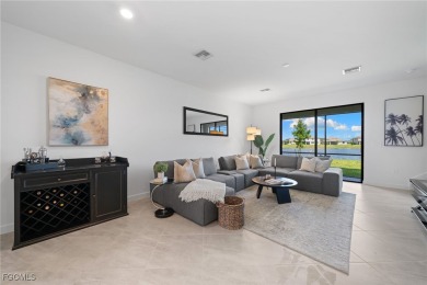 Lake Townhome/Townhouse For Sale in Fort Myers, Florida