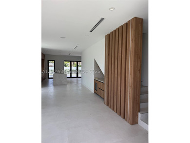 Step inside this stunning 4-bedroom, 4-bathroom luxury residence - photo 3