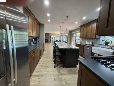 Lake Home For Sale in Sonora, California