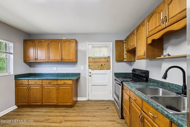 Charming and fully remodeled 2-bedroom, 1.5-bath home offering - photo 14