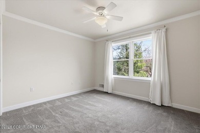 Welcome to your lakefront retreat in the heart of the Poconos - photo 20