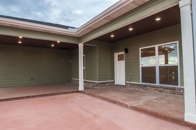 Luxury condominium located on Cooper's Hawk Golf Course