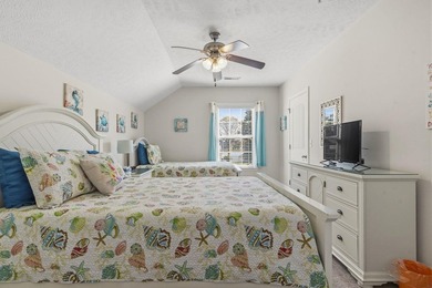 Welcome to Gulfstream Cottages. Whether you're searching for a - photo 23