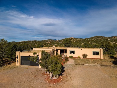 Lake Home For Sale in Santa Fe, New Mexico