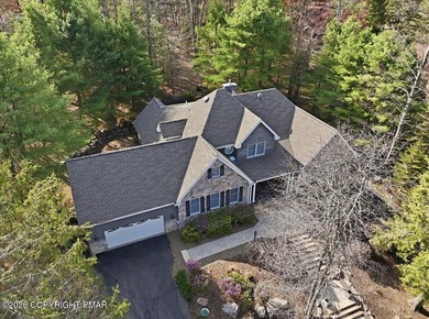 Welcome to your lakefront retreat in the heart of the Poconos - photo 46