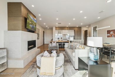 Enjoy this premiere location in Canyons Village with true ski-in - photo 7