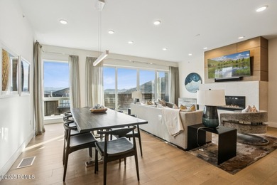 Enjoy this premiere location in Canyons Village with true ski-in - photo 10