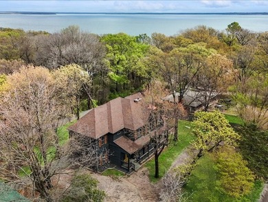 This stunning home, just an hour north of Frisco at Lake Texoma - photo 2