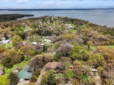 This stunning home, just an hour north of Frisco at Lake Texoma - photo 3