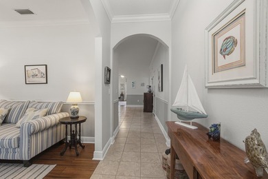 Experience Pond Life in Passages! Well cared for property with - photo 4