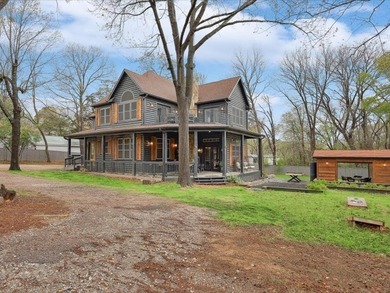 This stunning home, just an hour north of Frisco at Lake Texoma - photo 4
