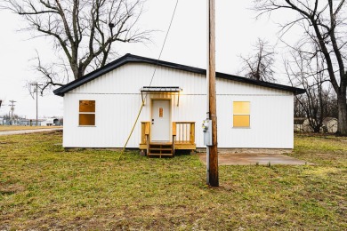 (private lake, pond, creek) Home Sale Pending in Pomona Missouri