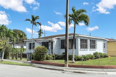 Unique, 2/1 single family, corner home in a most desirable and - photo 3