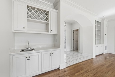 RARE OPPORTUNITY TO OWN A CLASSIC GOLF-FRONT ESTATE OVERLOOKING - photo 26